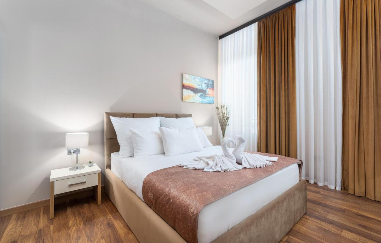 Hotel Dua Residence โปเรช ภายนอก รูปภาพ