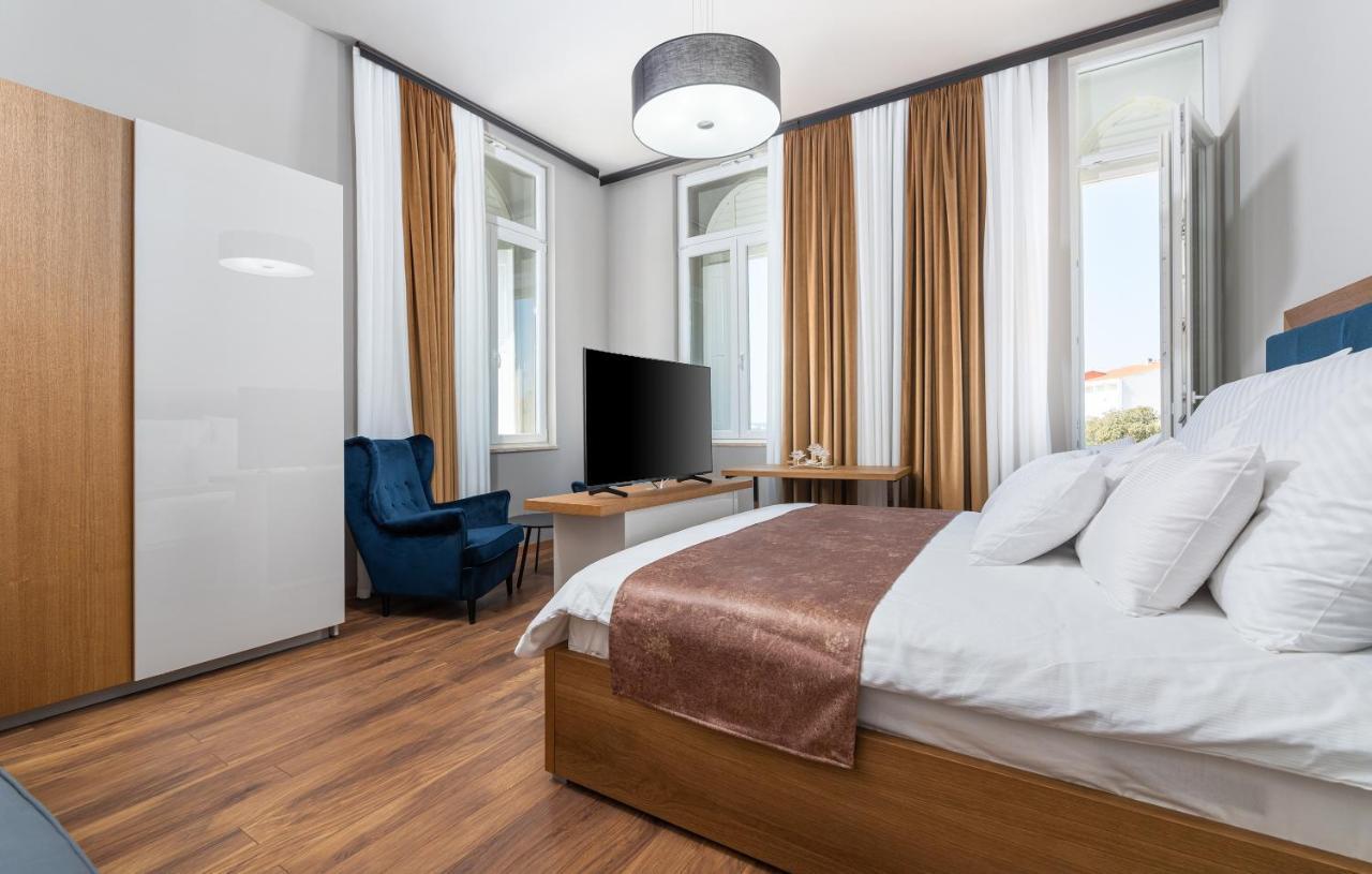 Hotel Dua Residence โปเรช ภายนอก รูปภาพ