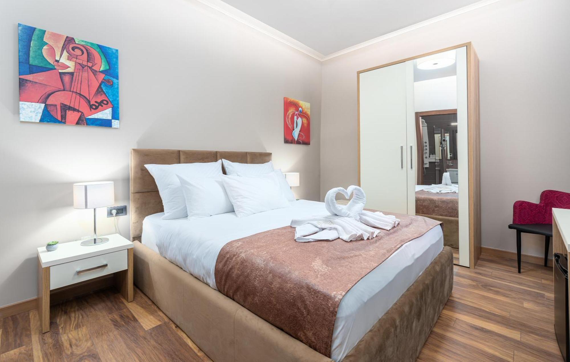 Hotel Dua Residence โปเรช ภายนอก รูปภาพ