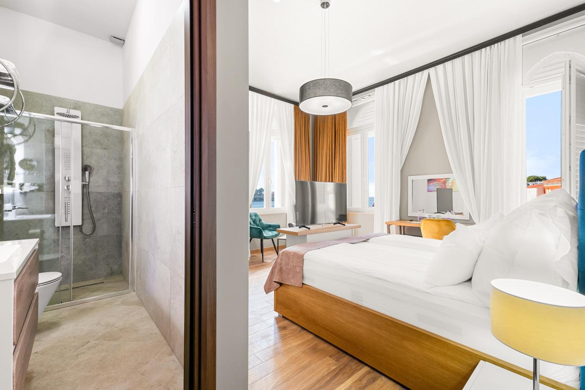 Hotel Dua Residence โปเรช ภายนอก รูปภาพ